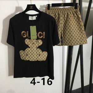 Gucci Women's Suits 50